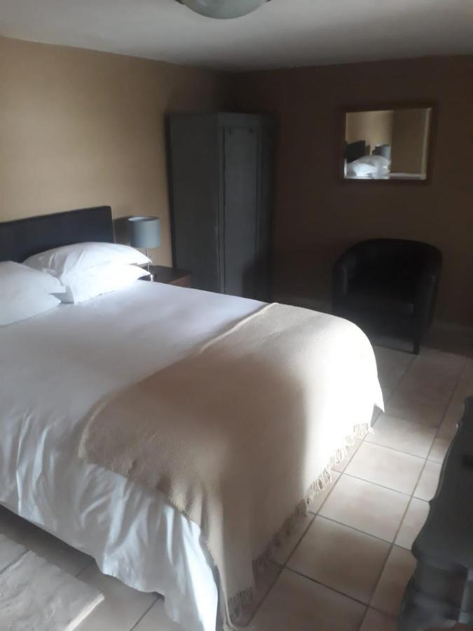 Marina Views Guesthouse Hartbeespoort Dış mekan fotoğraf