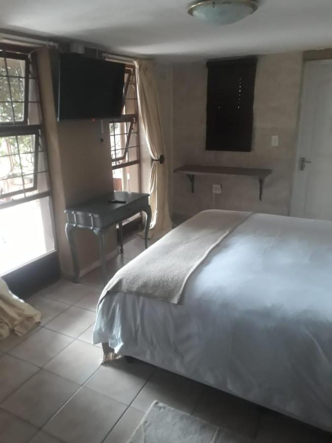 Marina Views Guesthouse Hartbeespoort Dış mekan fotoğraf
